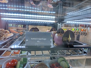 Was das alles gibt. Kelten-Kriegs-Kuchen