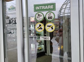 Aber Waffen bitte das nächste Mal draußen lassen ...