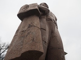 Am Fuße des großen geistigen Führers