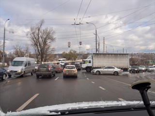 Wie in Tirana oder Sankt Petersburg ist hier zu allen Uhrzeiten Stau