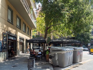 An jeder Straßenecke ein Cafe/Bar