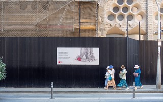 Die typische asiatische Reisegruppe